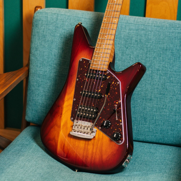 Music Man Albert Lee HSS en Honey Burst